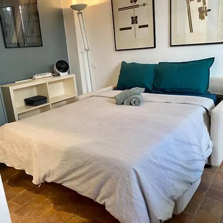 Apartament Tres Joli En Plein Coeur Du 11eme *