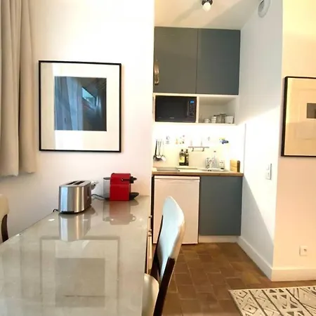 Apartament Tres Joli En Plein Coeur Du 11eme Paryż